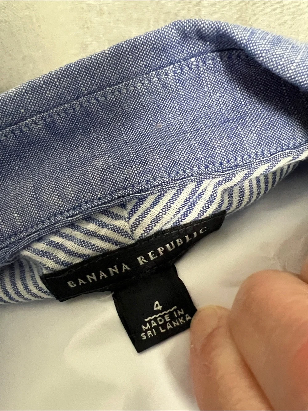 Banana Republic classic button